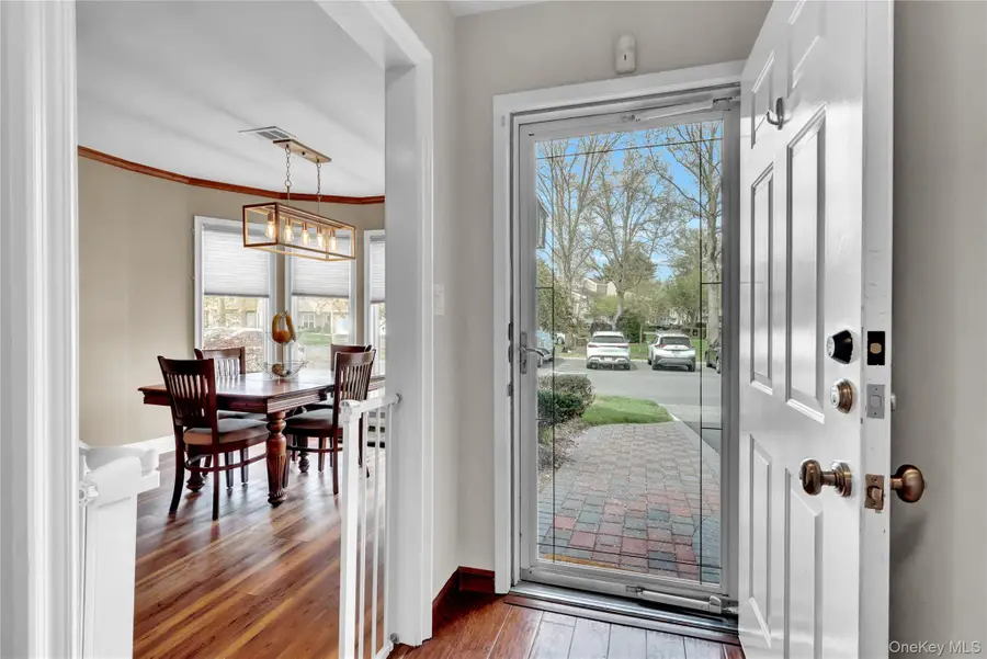 15 Kristin Lane, Hauppauge, NY 11788 - #3