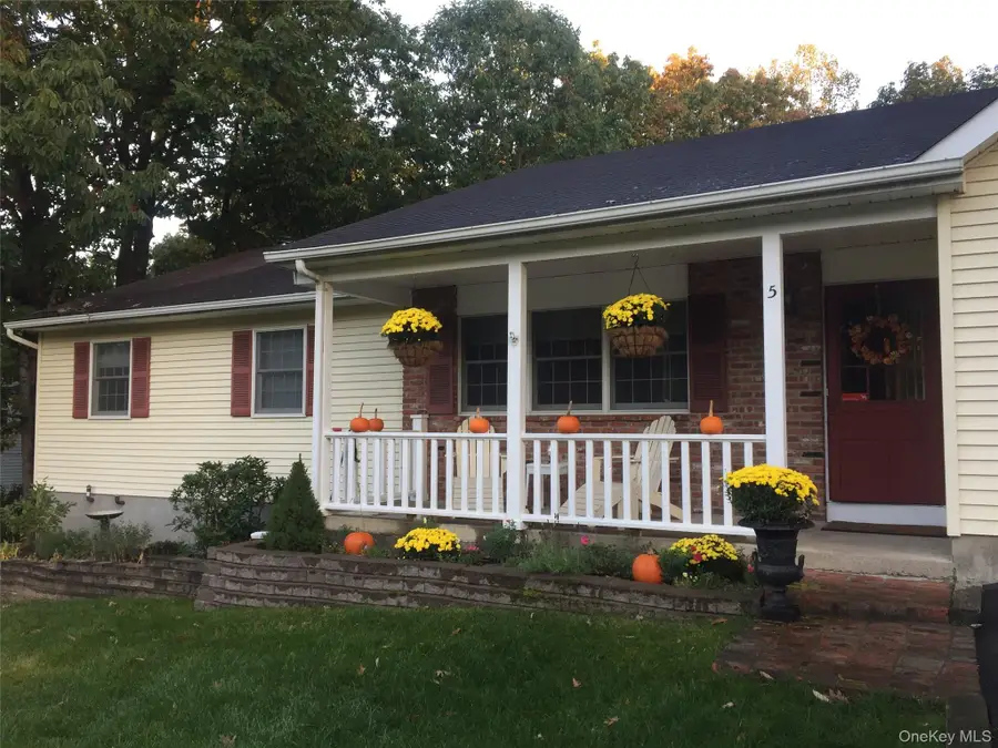 5 Scaglione Court, Highland Mills, NY 10930 - #2