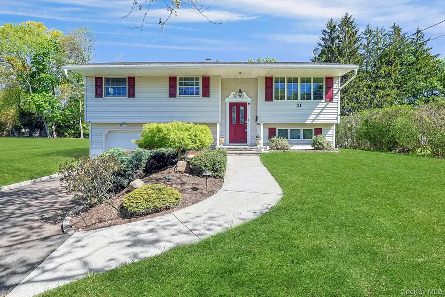 21 Kreuz Drive, West Nyack, NY 10994 - #2