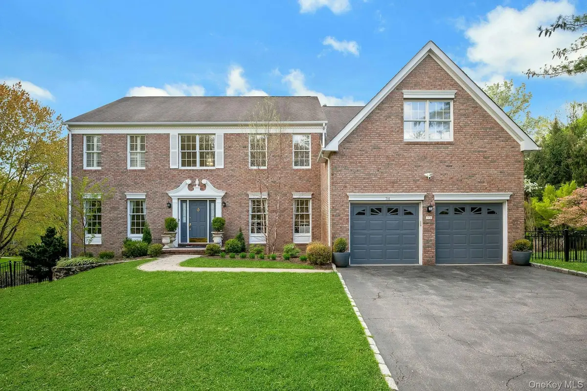 34 Eagle Court, White Plains, NY 10605 - #1