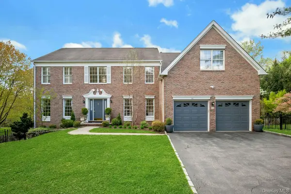 34 Eagle Court, White Plains, NY 10605