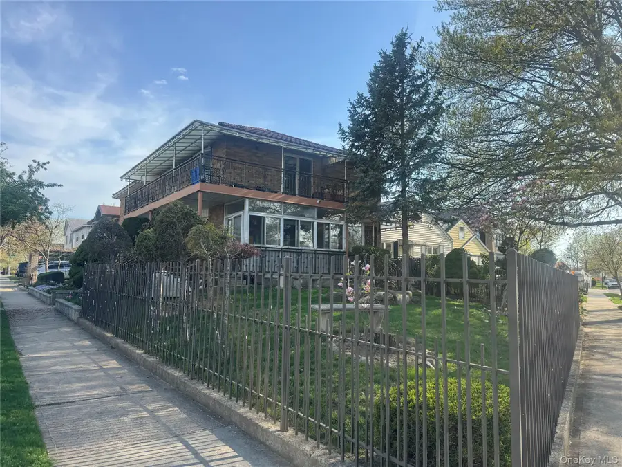 188-20 50th Avenue, Fresh Meadows, NY 11365 - #3