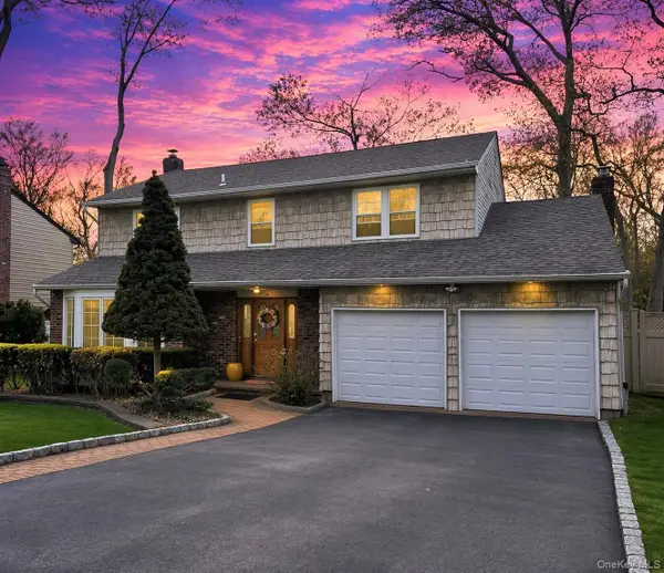 9 Chester Street, Smithtown, NY 11787