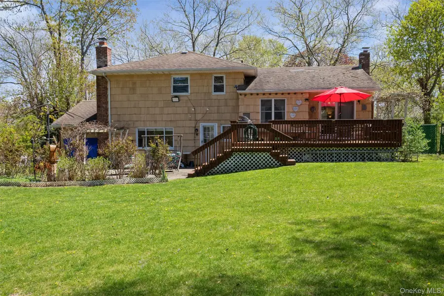 5 Highpoint Drive, Huntington, NY 11743 - #2