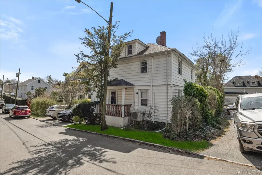 3 3rd Street, Greenvale, NY 11548 - #3