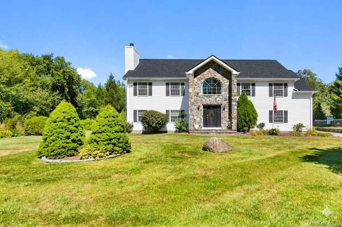 70 Oak Pond Lane, Mahopac, NY 10541 - #1