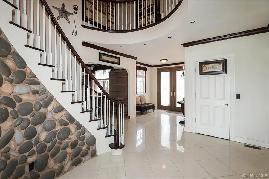 259 Altessa Boulevard, Melville, NY 11747 - #3