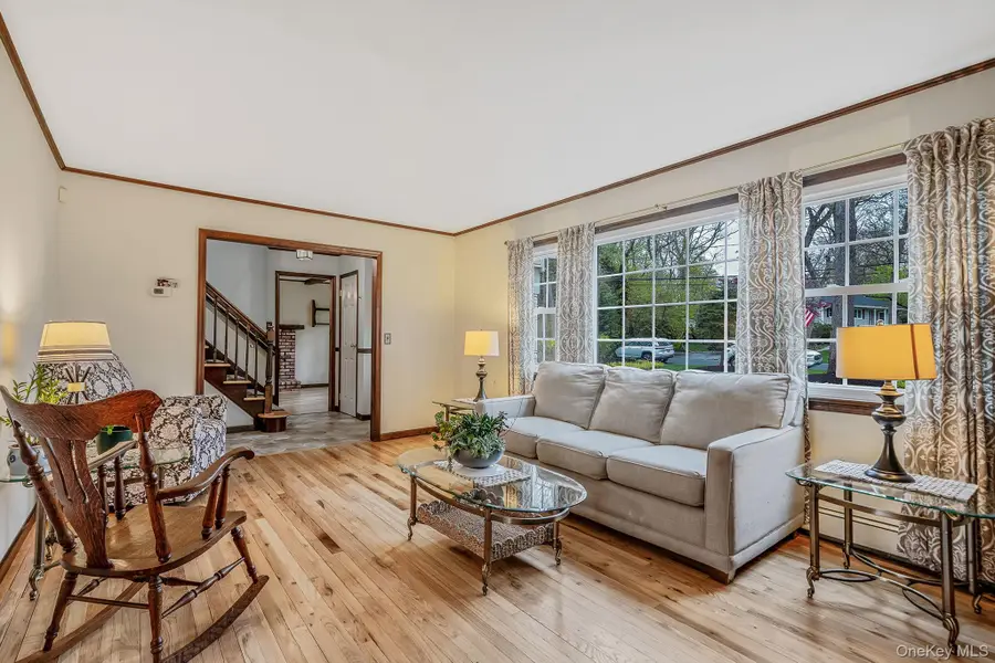 24 Lower Cross, Shoreham, NY 11786 - #3