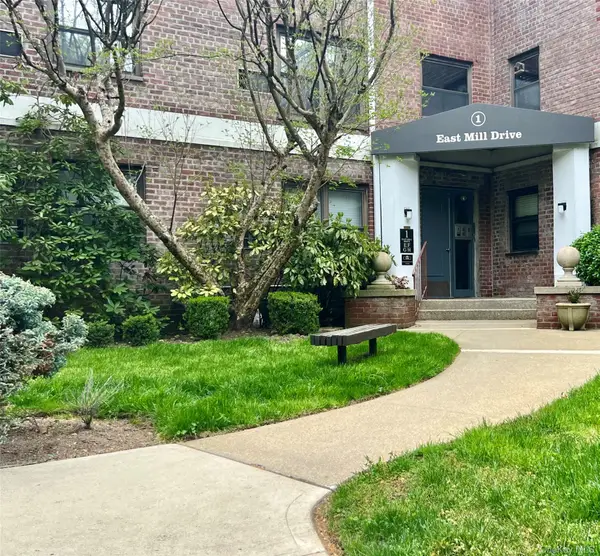 1 E Mill Drive #2G, Great Neck, NY 11201