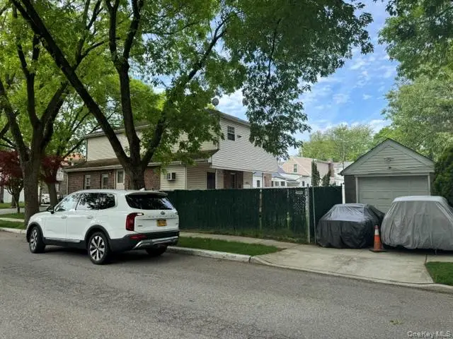 242-19 83rd Ave, Bellerose, NY 11370 - #3