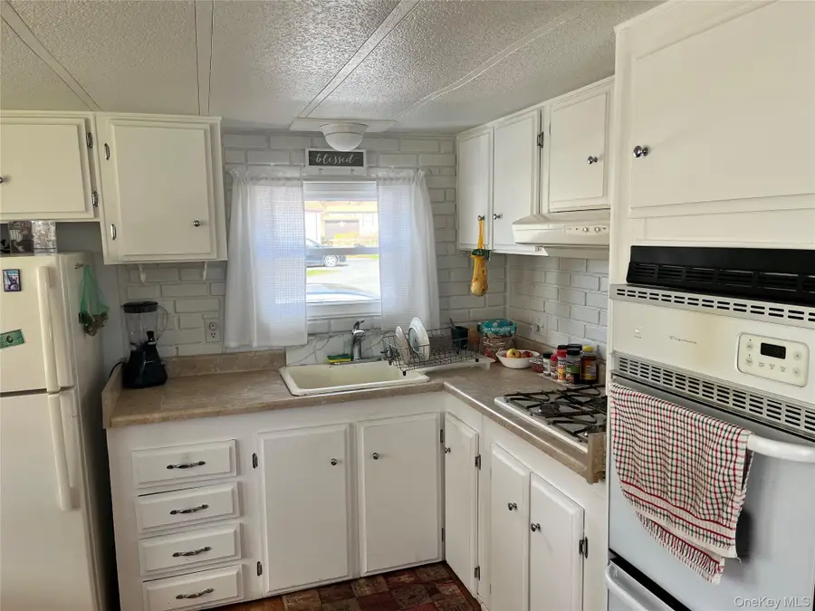 406 4th Avenue, Middletown, NY 10941 - #3