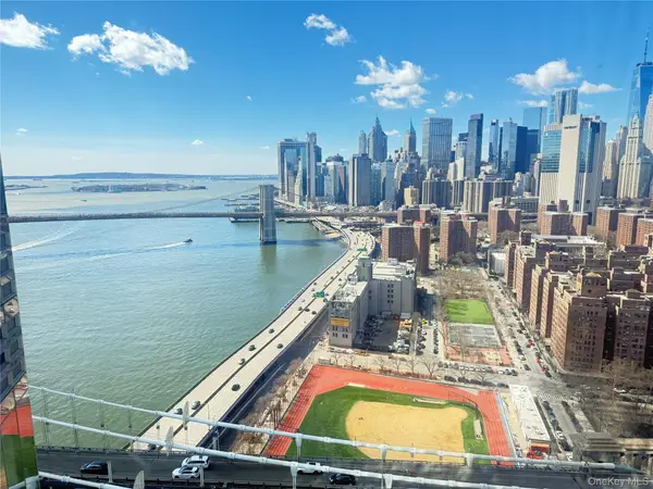 252 South Street #33N, New York (Manhattan), NY 10002