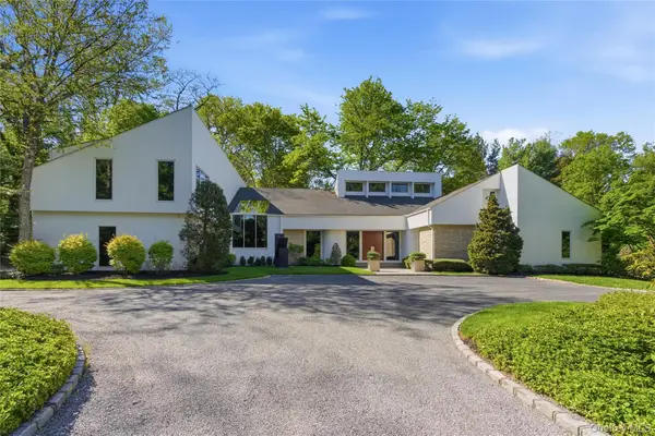 93 Hoaglands Lane, Old Brookville, NY 11545