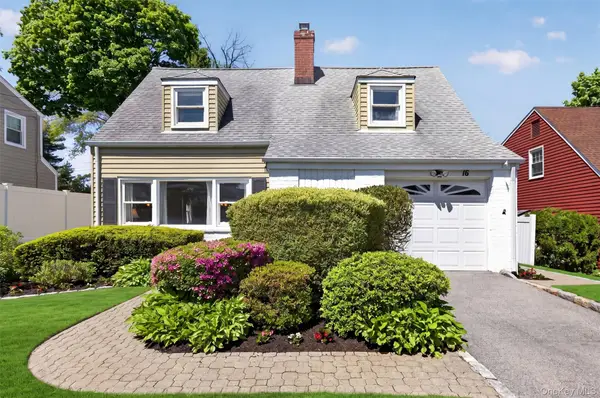 16 Roy Place, Eastchester, NY 10709