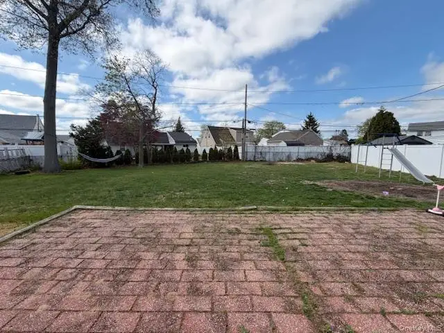 176 Kingfisher Road, Levittown, NY 11756 - #2