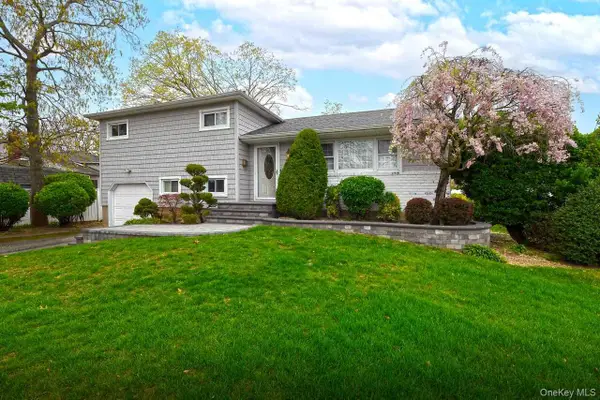 104 Charles Street, Massapequa, NY 11758