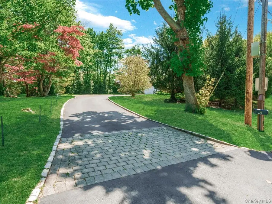 16 The Loch, Roslyn Estates, NY 11576 - #3