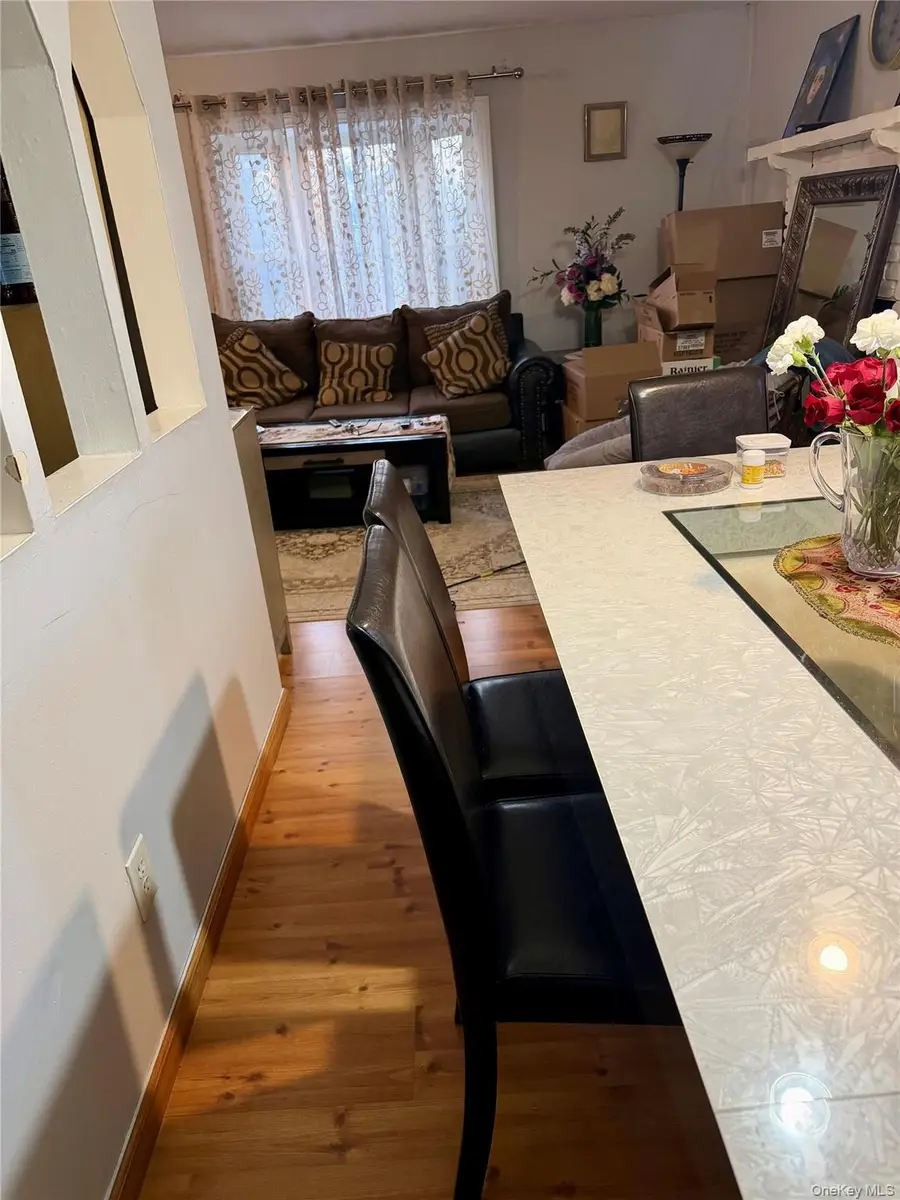 72 E Lake Terrace, Lake Ronkonkoma, NY 11779 - #3