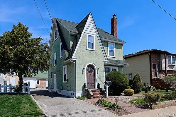 1424 Kiefer Avenue, Elmont, NY 11003 - #1