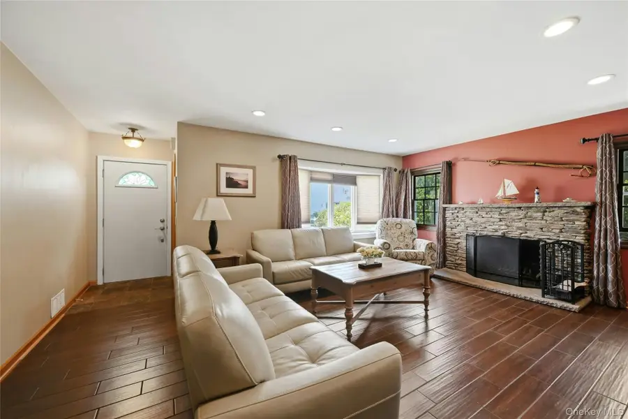 166 Abbey Street, Massapequa Park, NY 11762 - #3