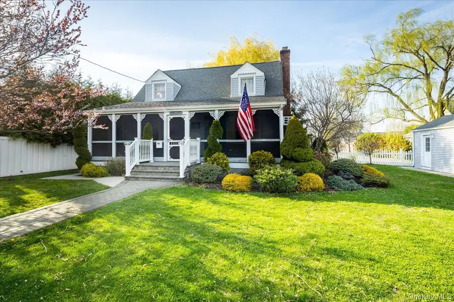 3937 John Lane, Seaford, NY 11783 - #3