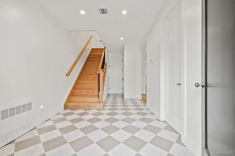 5 Mirror Lake Road #201, Spring Valley, NY 10977 - #3