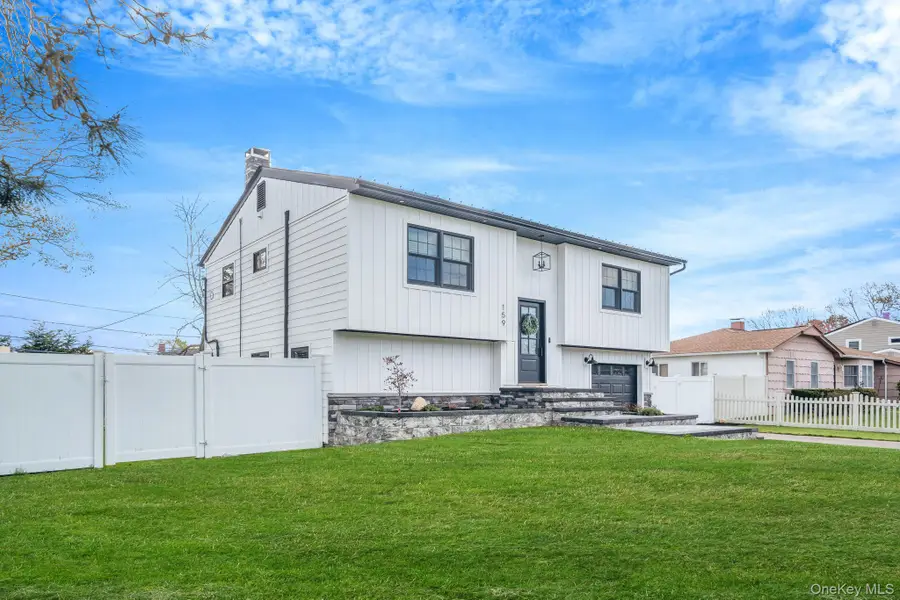 159 Nimbus Road, Holbrook, NY 11741 - #2