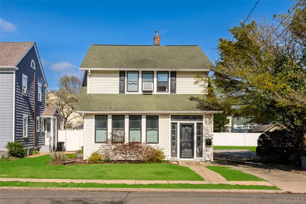 154 Elmwood Street, Westbury, NY 11590