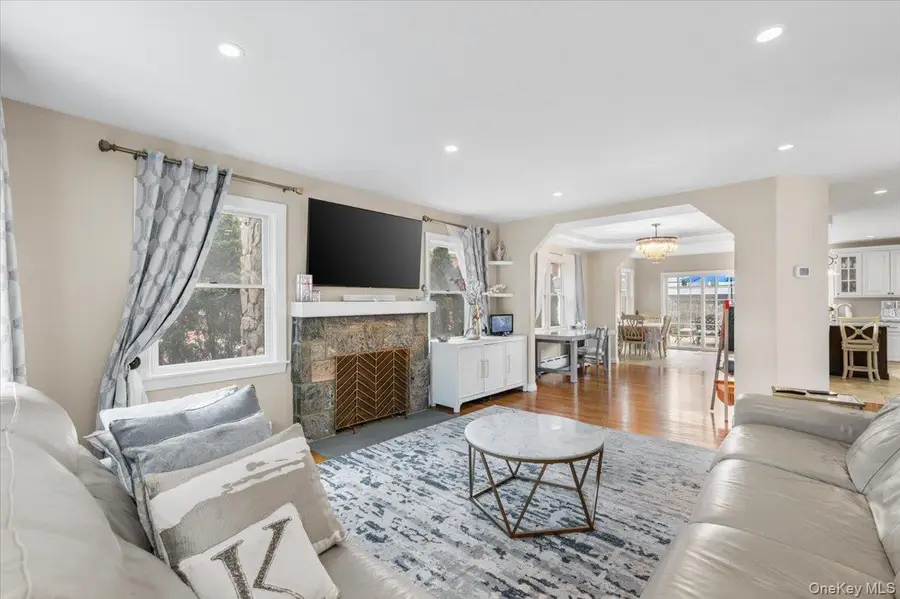 17428 Pidgeon Meadow Road, Fresh Meadows, NY 11365 - #3