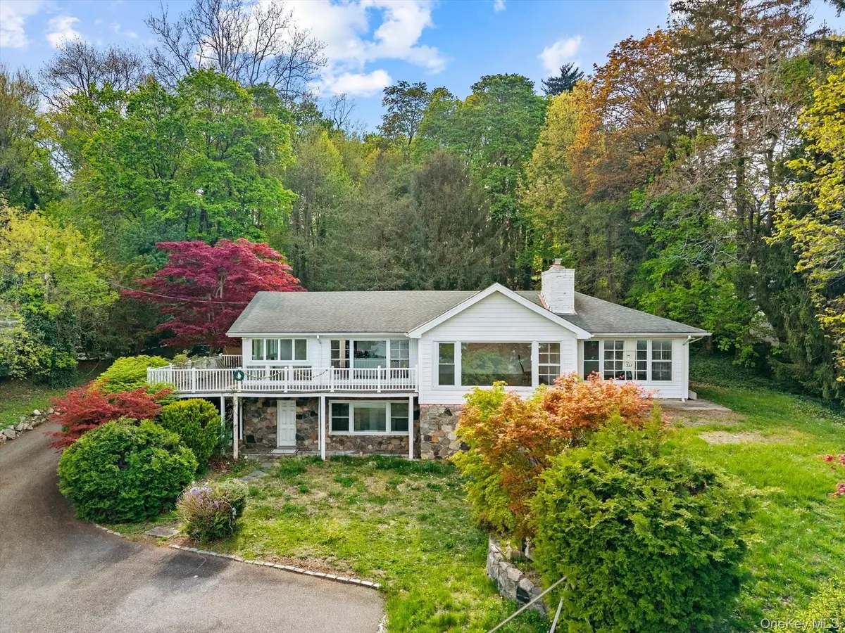355 E Shore Road, Great Neck, NY 11023 - #1