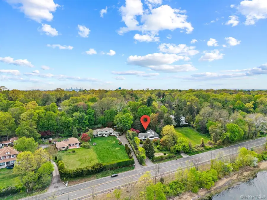 355 E Shore Road, Great Neck, NY 11023 - #2