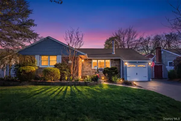 2489 Eileen Road, Oceanside, NY 11572