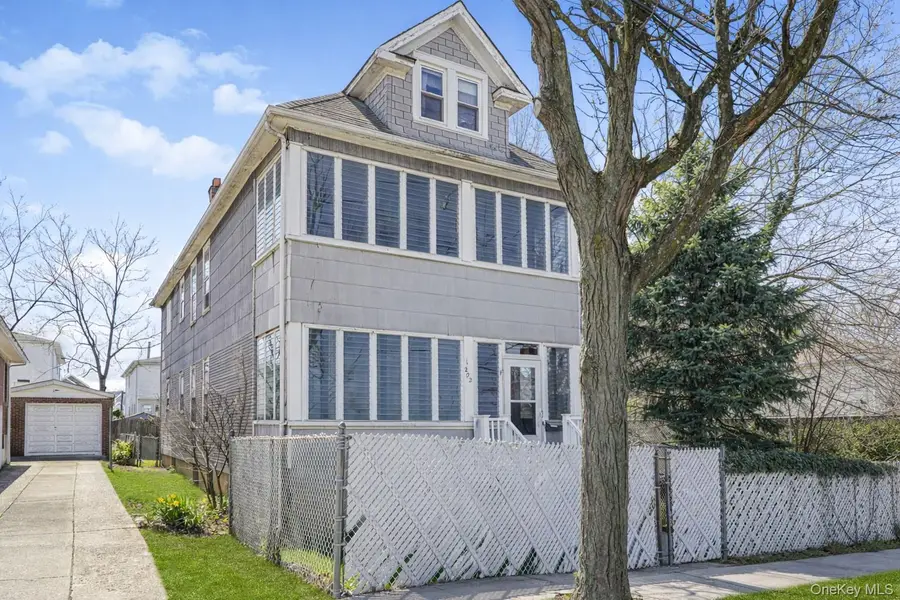 202 Dixon Avenue, Staten Island, NY 10303 - #3