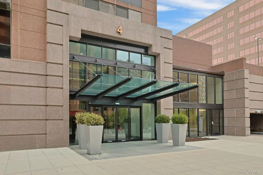 4 Martine #421, White Plains, NY 10606 - #2