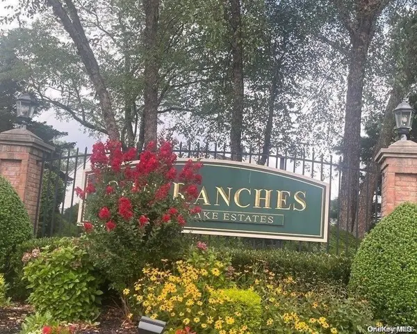 401 Constance Lane, Port Jefferson, NY 11776