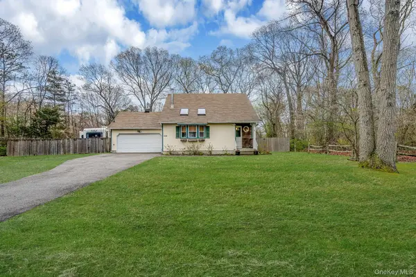 248 Revilo Avenue, Shirley, NY 11967