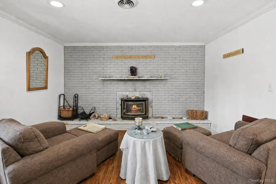 680 Westview Drive, Mattituck, NY 11952 - #3