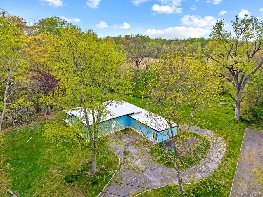 107A Wildwood Road, Great Neck, NY 11024 - #3