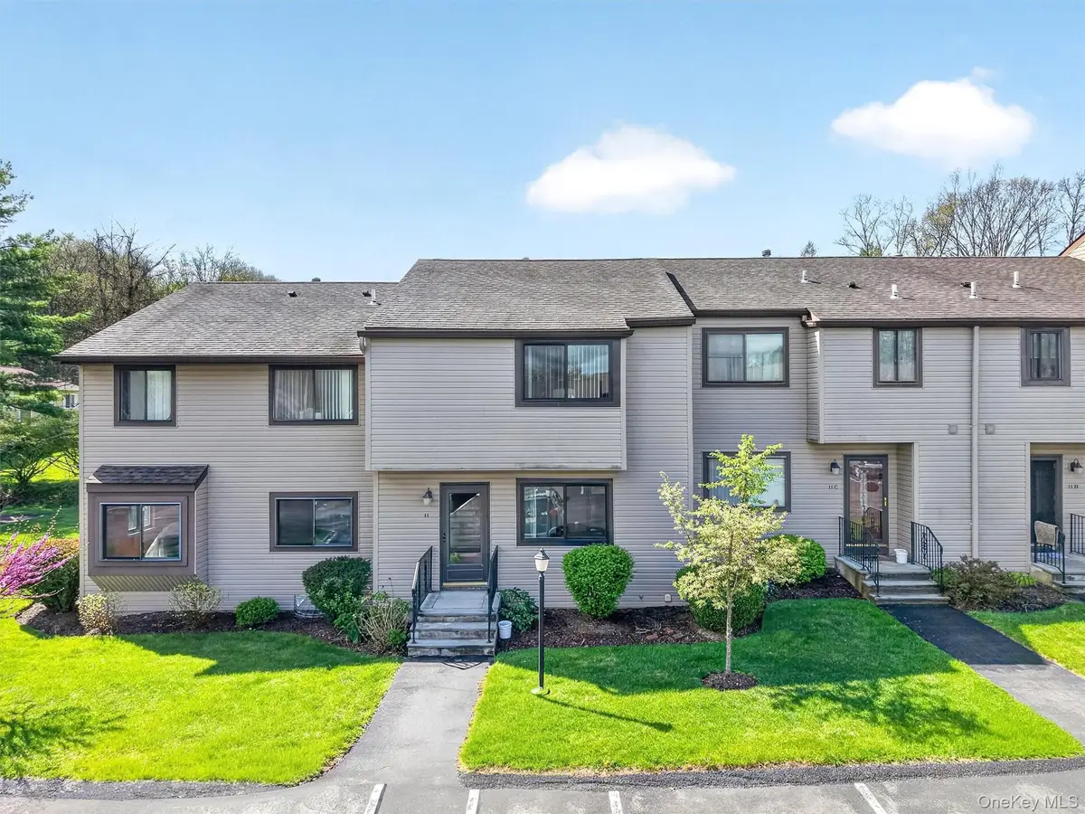 11 Squires Gate #unit B, Poughkeepsie, NY 12603 - #1