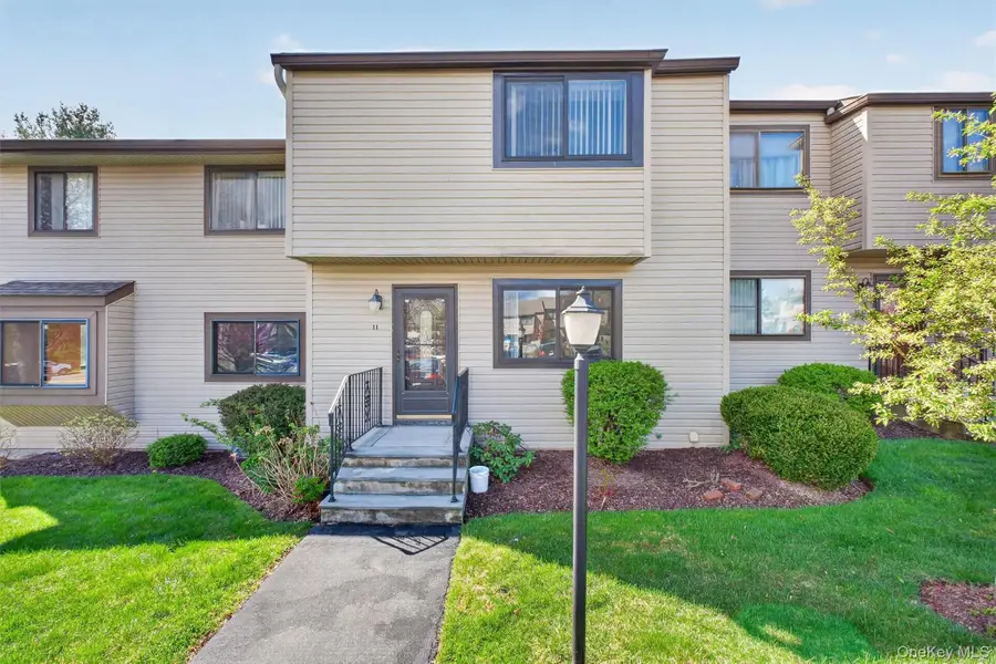 11 Squires Gate #unit B, Poughkeepsie, NY 12603 - #2