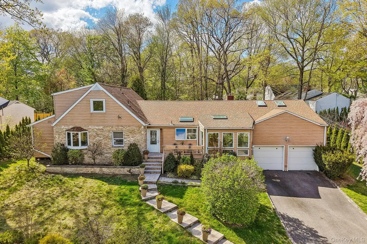 130 Wood Hollow Lane, New Rochelle, NY 10804 - #1
