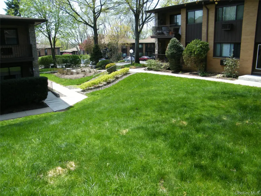 6 W Lawrence Park Drive #2, Piermont, NY 10968 - #3