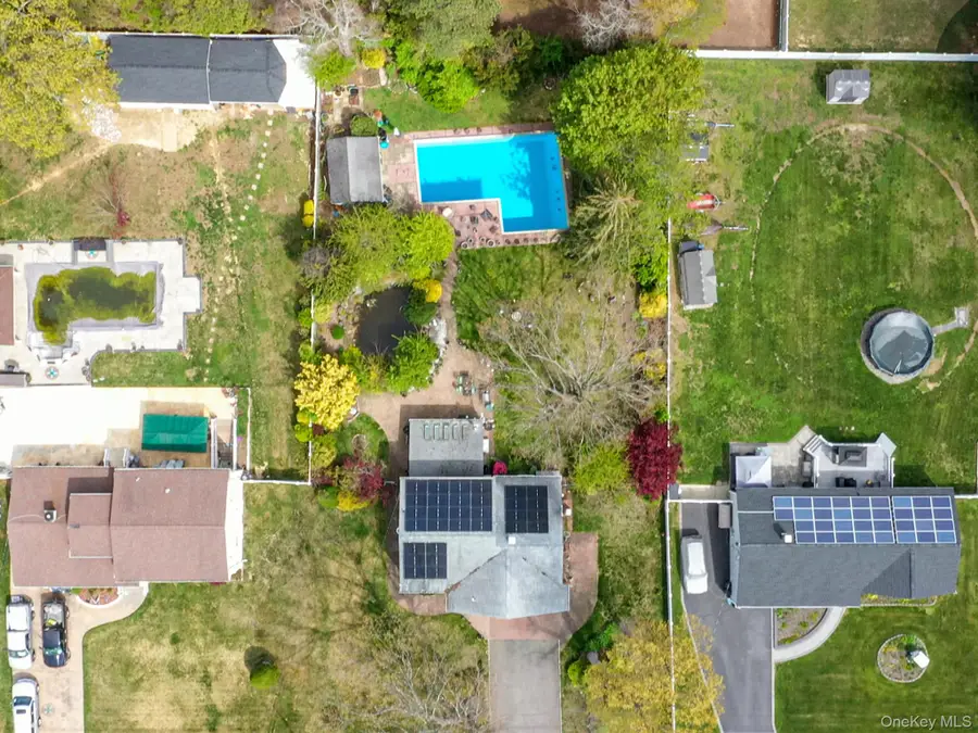 19 Milford Drive, Central Islip, NY 11722 - #3