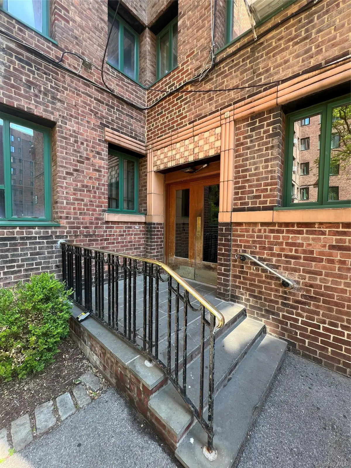 1503 Metropolitan #4F, Bronx, NY 10462 - #1