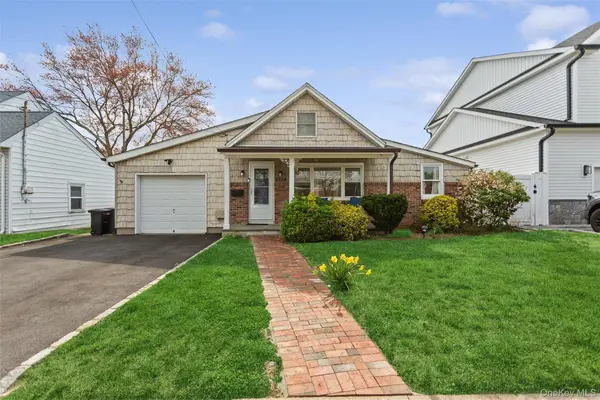 2754 Terrell Avenue, Oceanside, NY 11572