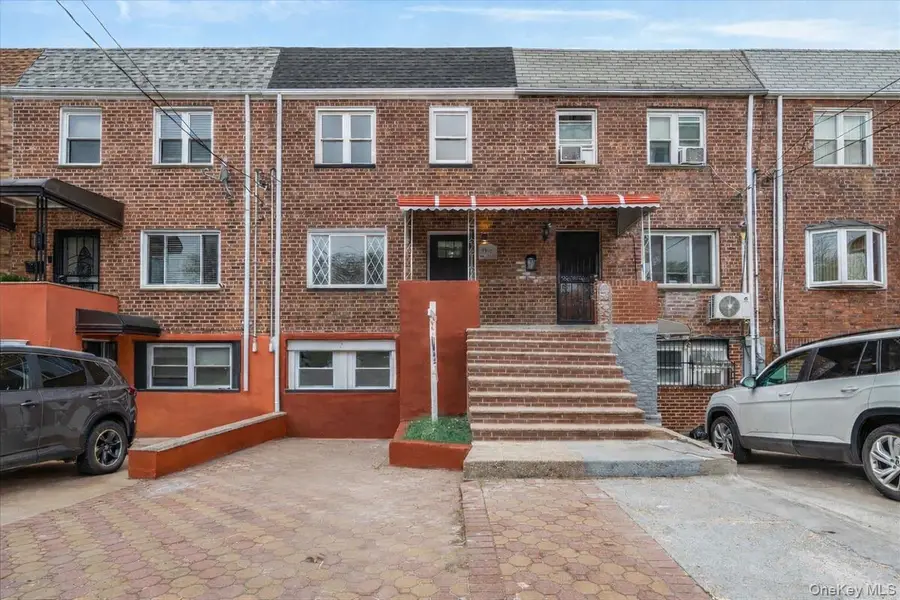 186-01 Henderson Avenue, Hollis, NY 11423 - #2