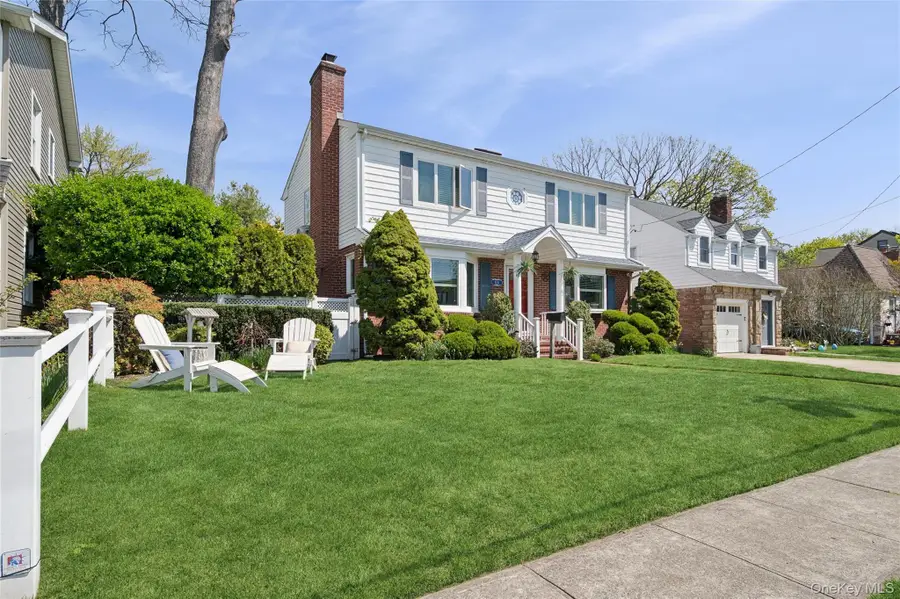 114 Doncaster Road, Malverne, NY 11565 - #2
