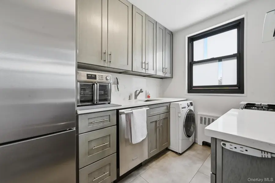 15-43 160th Street #2F, Whitestone, NY 11357 - #3