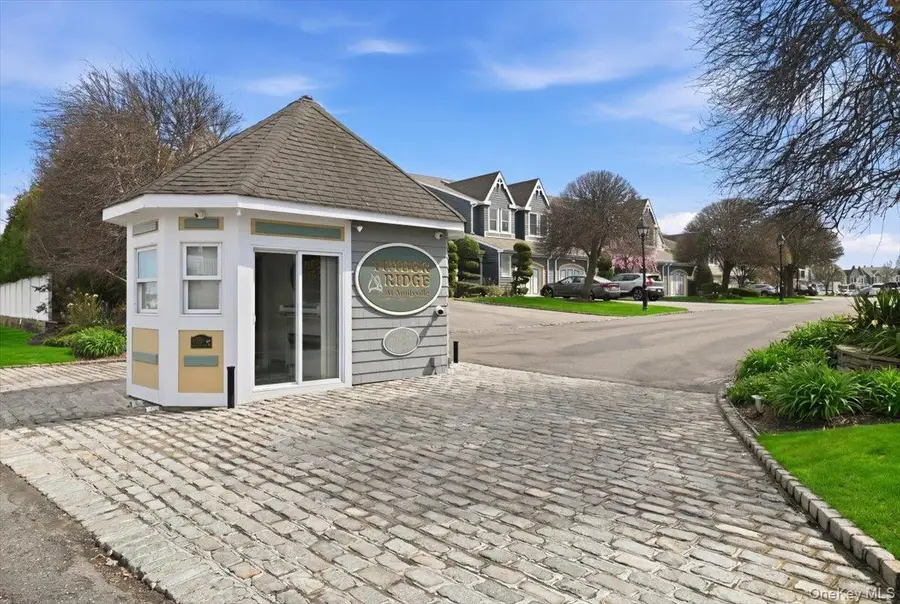 1 Victoria Drive, Amityville, NY 11701 - #2