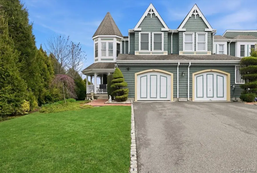 1 Victoria Drive, Amityville, NY 11701 - #3